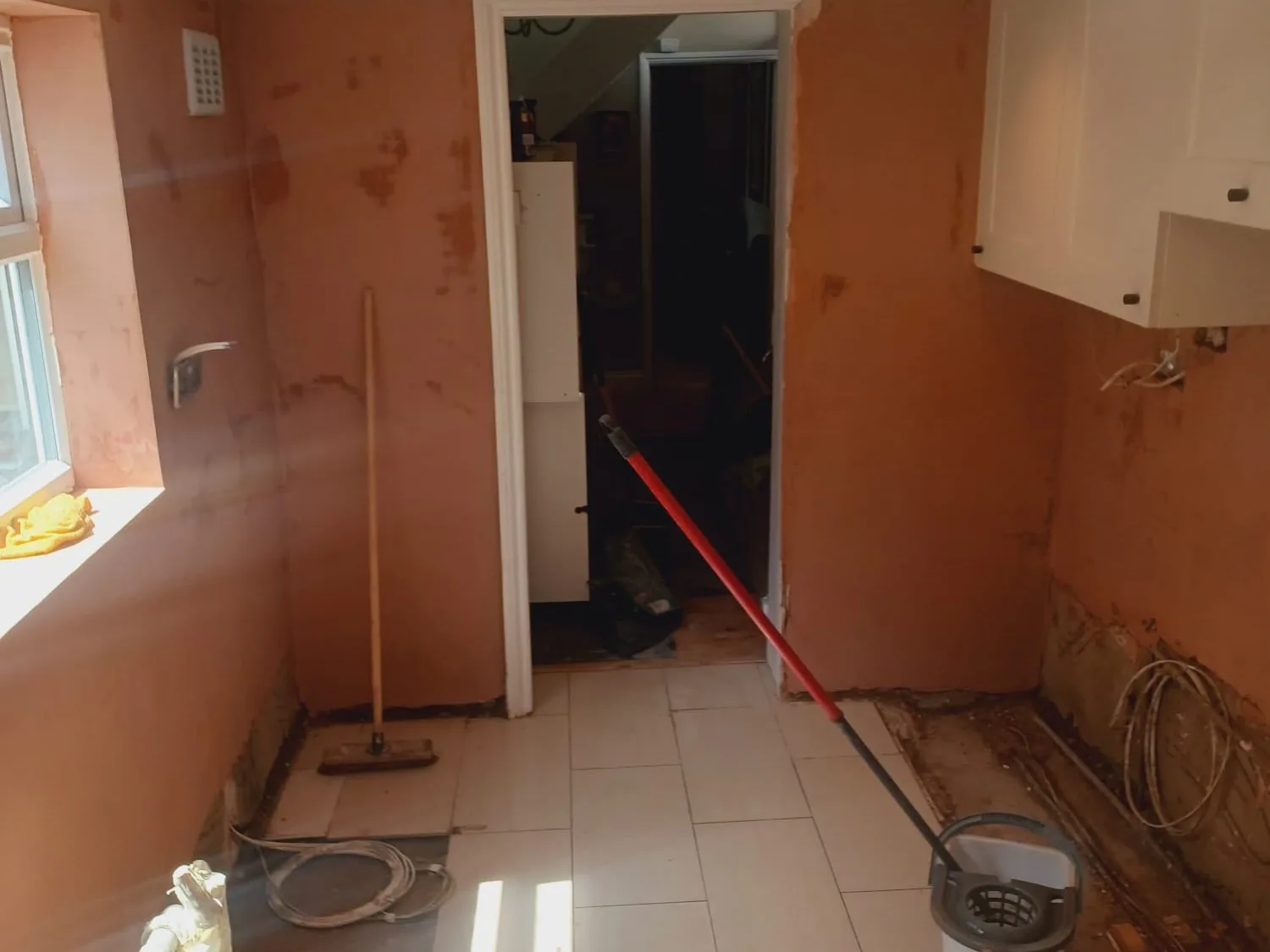 Freshly plastered walls and ceiling ready for decoration